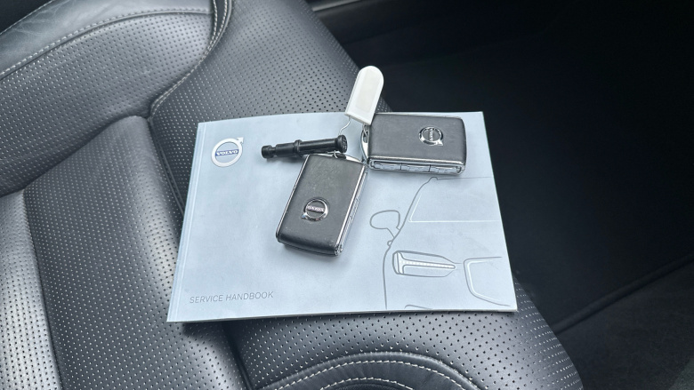 Volvo S60 2.0 T5 Inscription Plus 4dr Auto Petrol Saloon